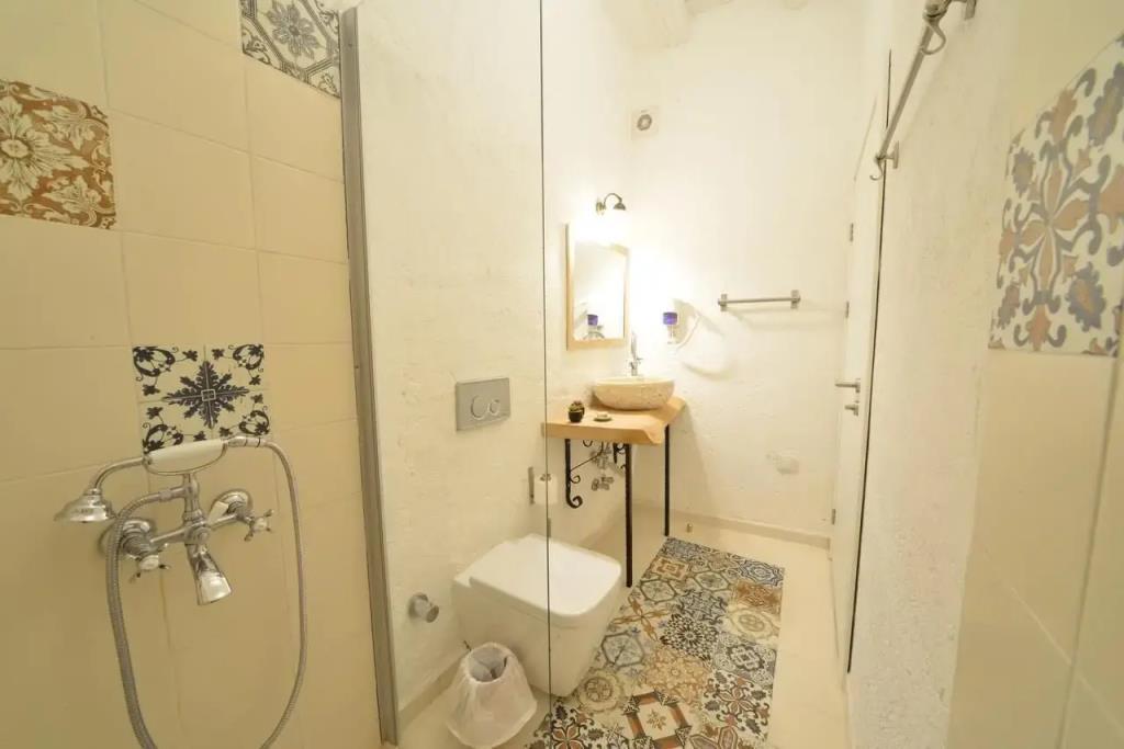 Krem Hotel 0*
