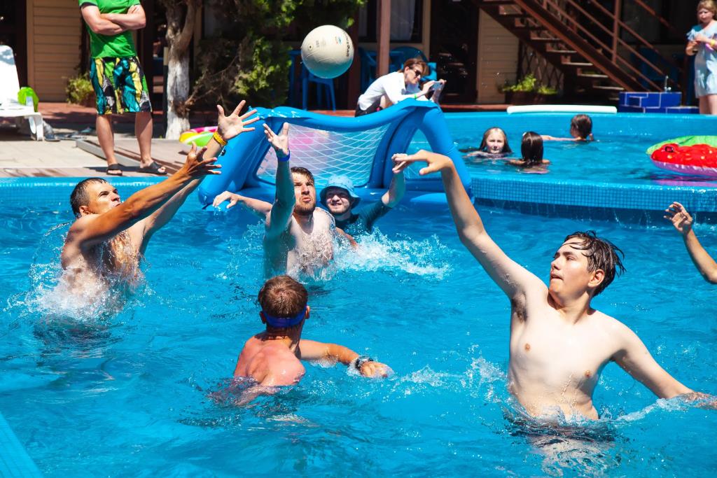 Akvatoriya Leta Hotel 3*