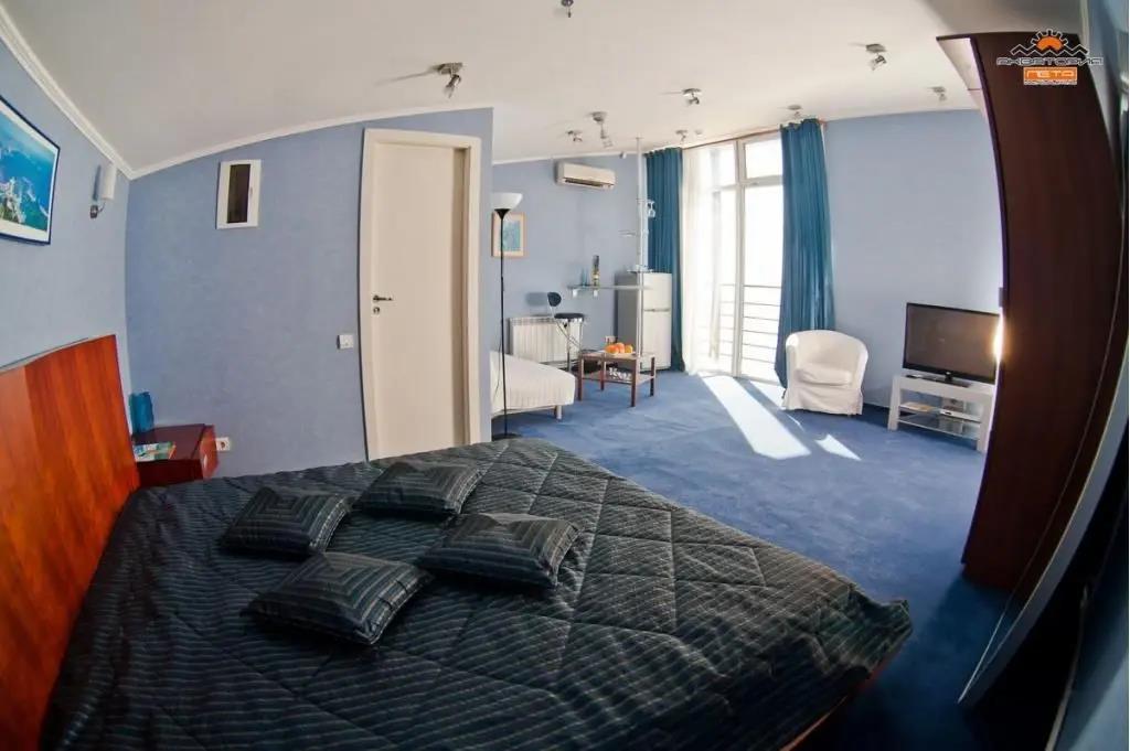 Akvatoriya Leta Hotel 3*