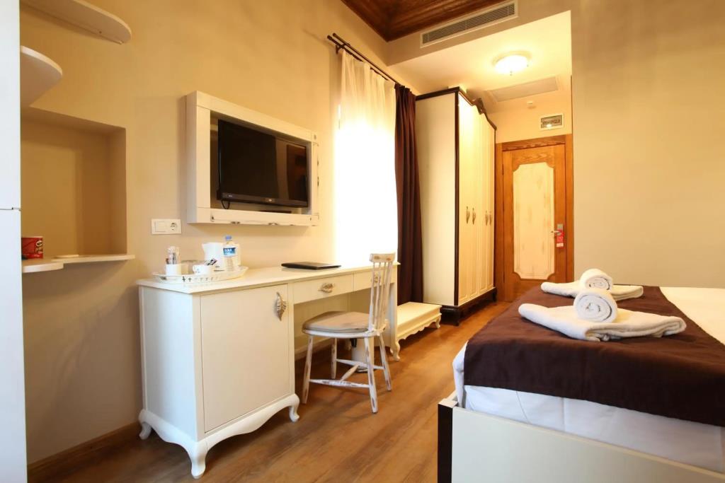 Orchis Hotel 0*