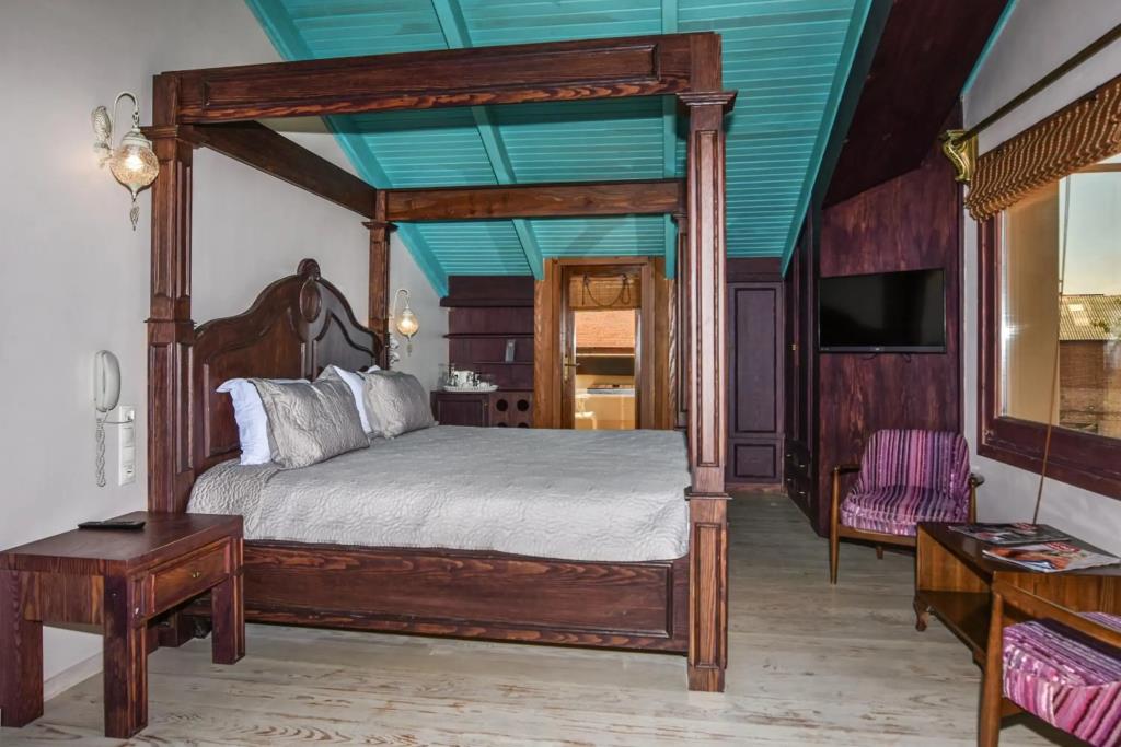 Orchis Hotel 0*