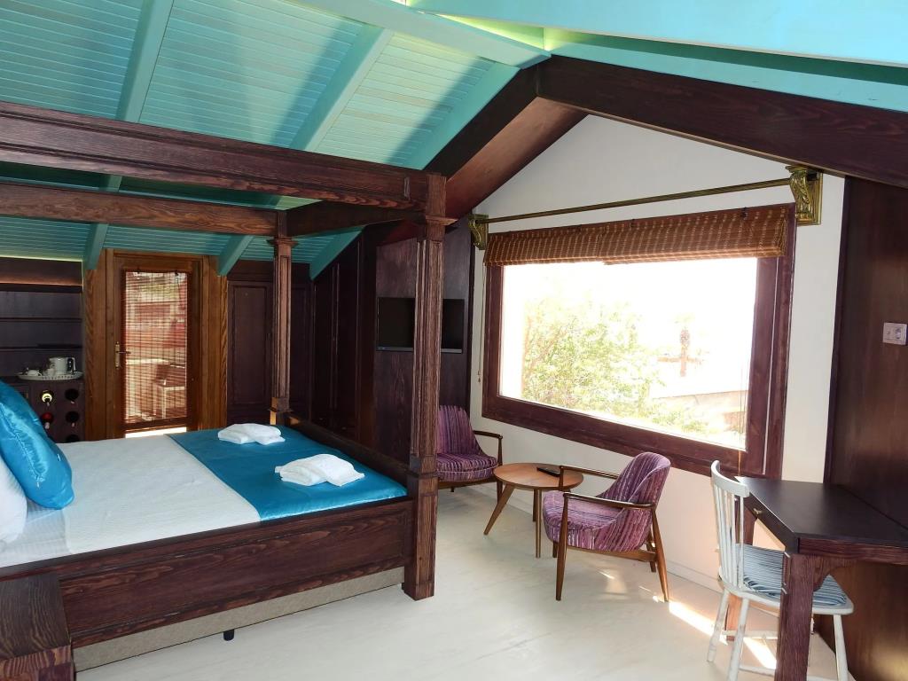 Orchis Hotel 0*