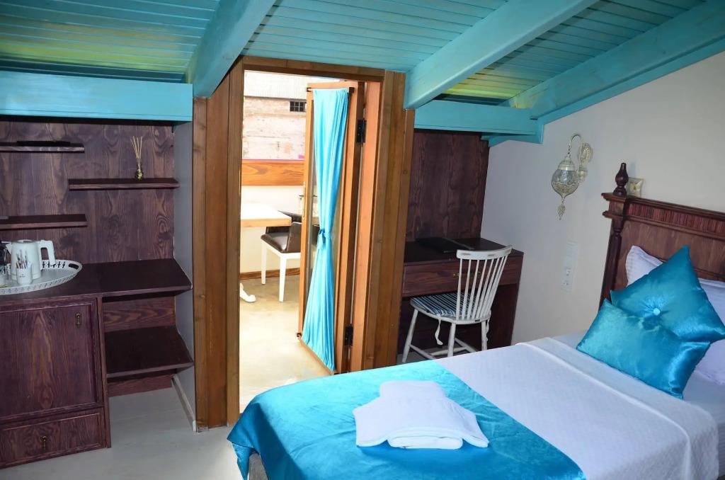 Orchis Hotel 0*