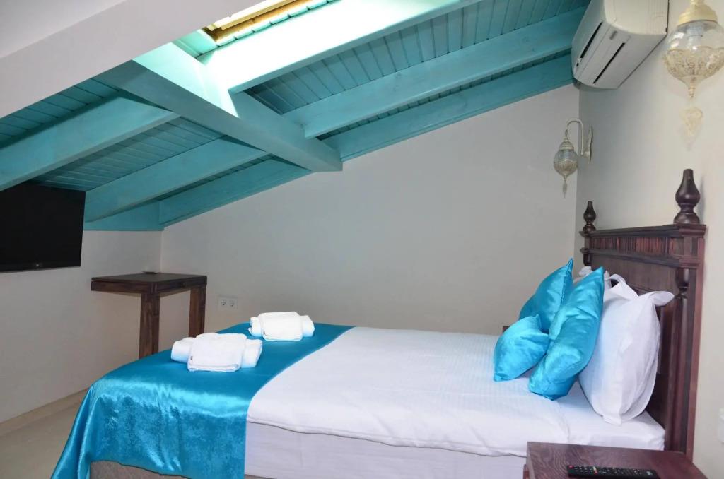 Orchis Hotel 0*