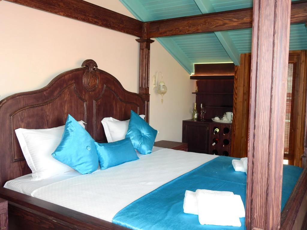 Orchis Hotel 0*