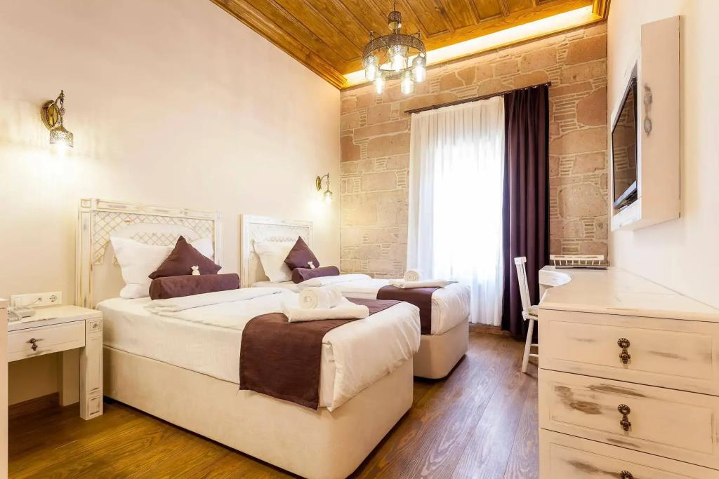 Orchis Hotel 0*