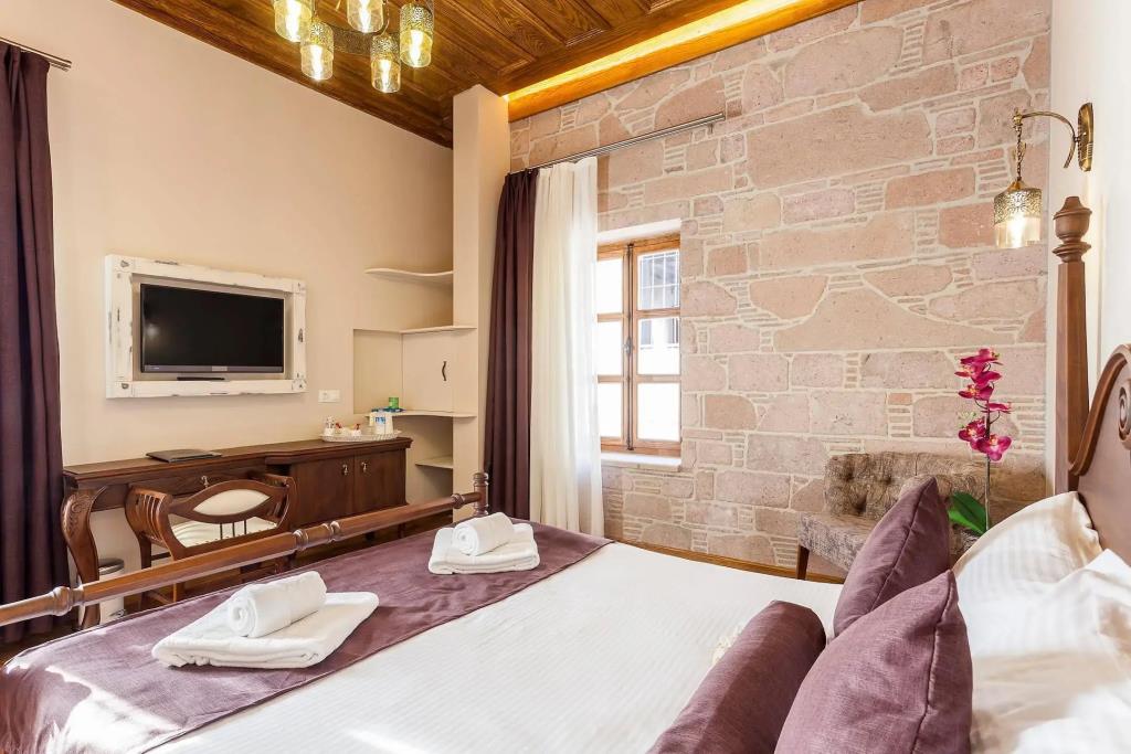 Orchis Hotel 0*
