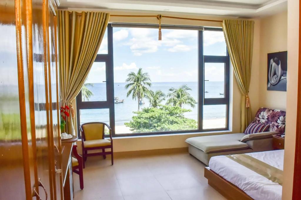 Sea View DN Hotel 2*
