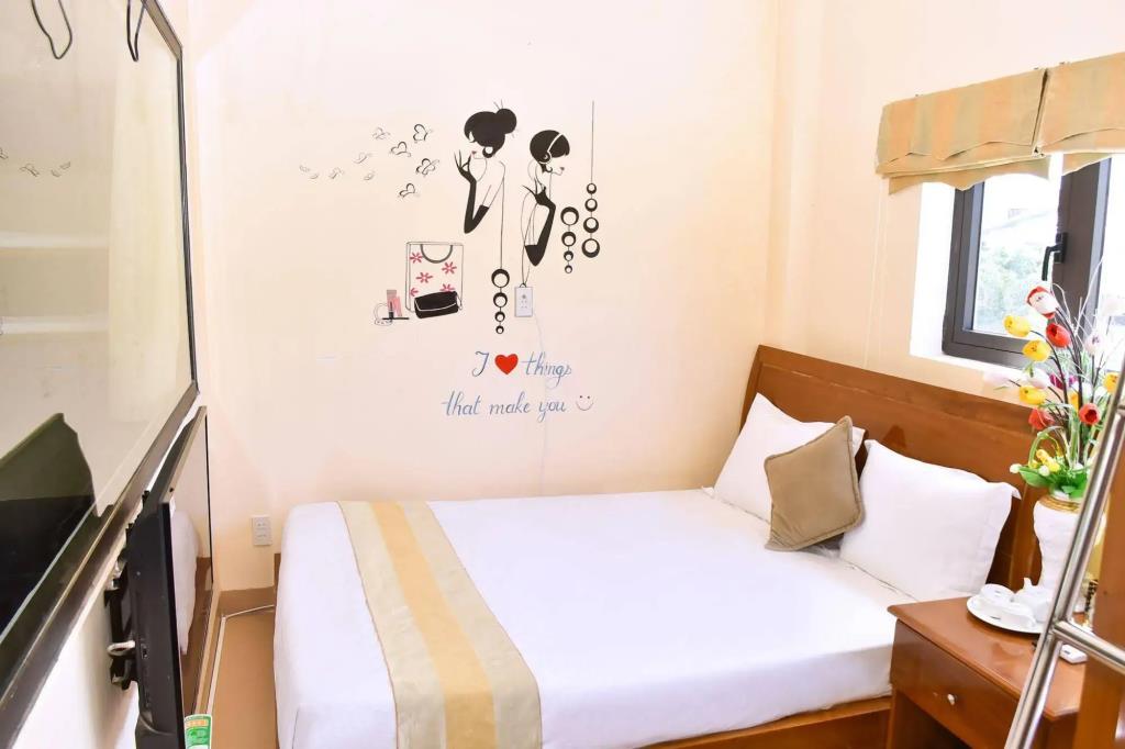 Sea View DN Hotel 2*