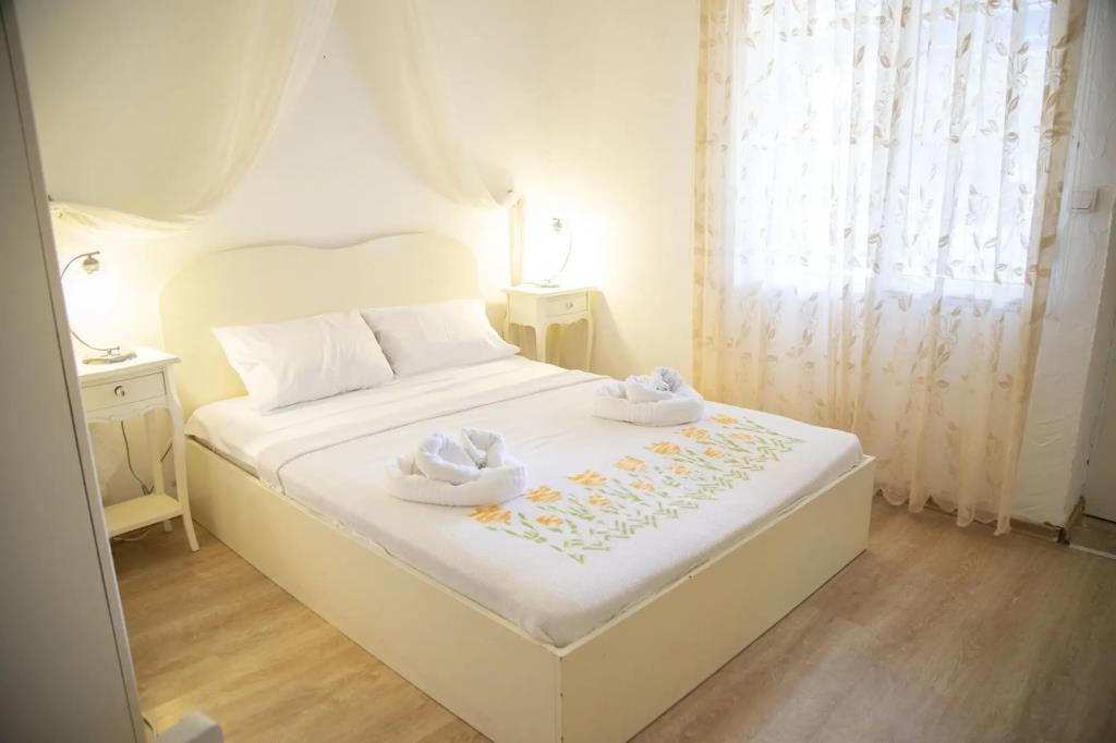 Zeren Alacat? Butik Otel 0*