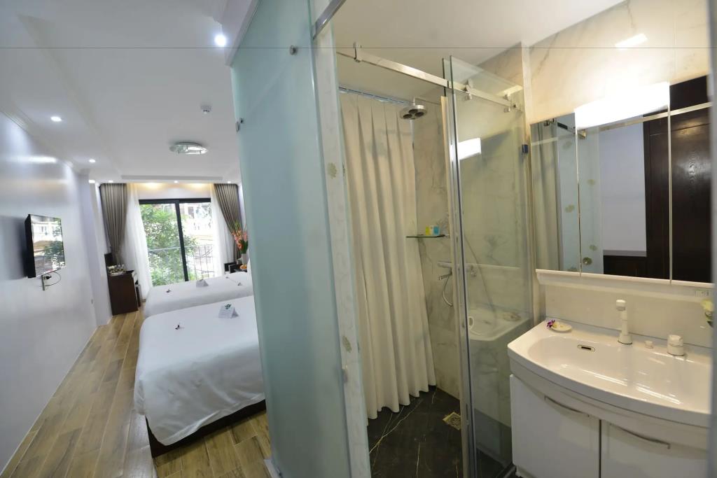 Hanoi Bella Rosa Hotel & Travel 4*
