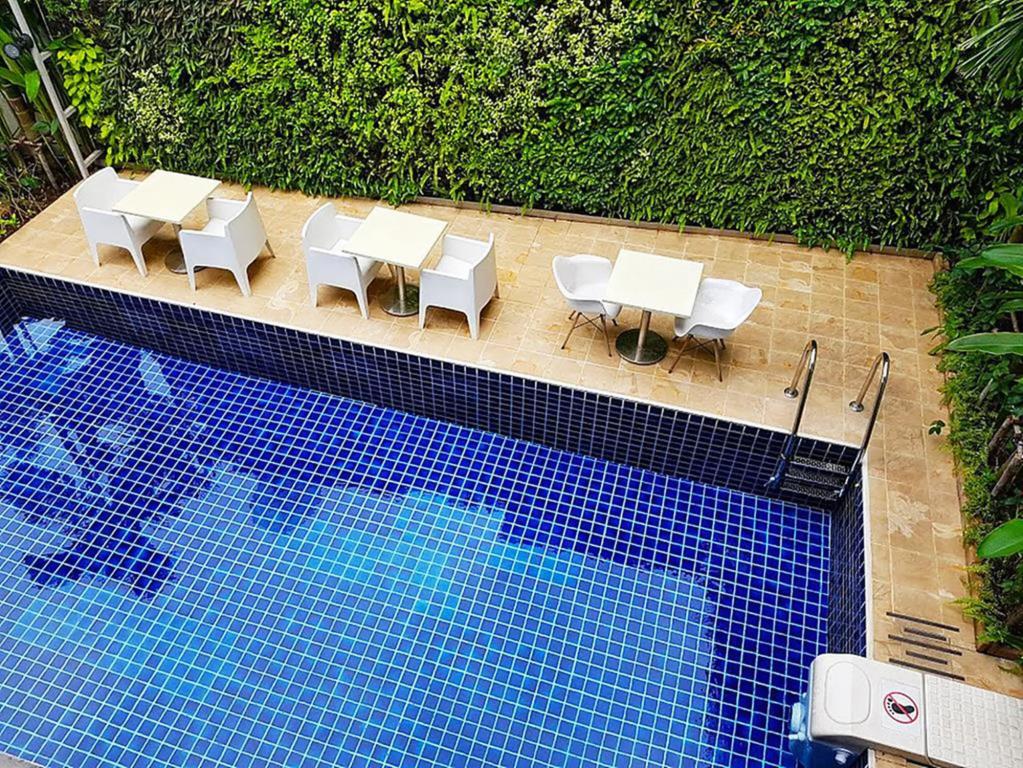 Dinso Mon Hotel 3*