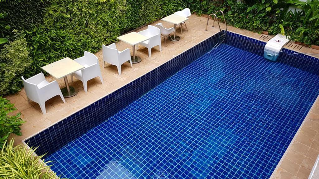 Dinso Mon Hotel 3*