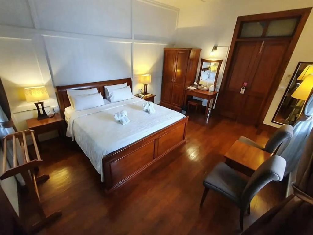 Dinso Mon Hotel 3*