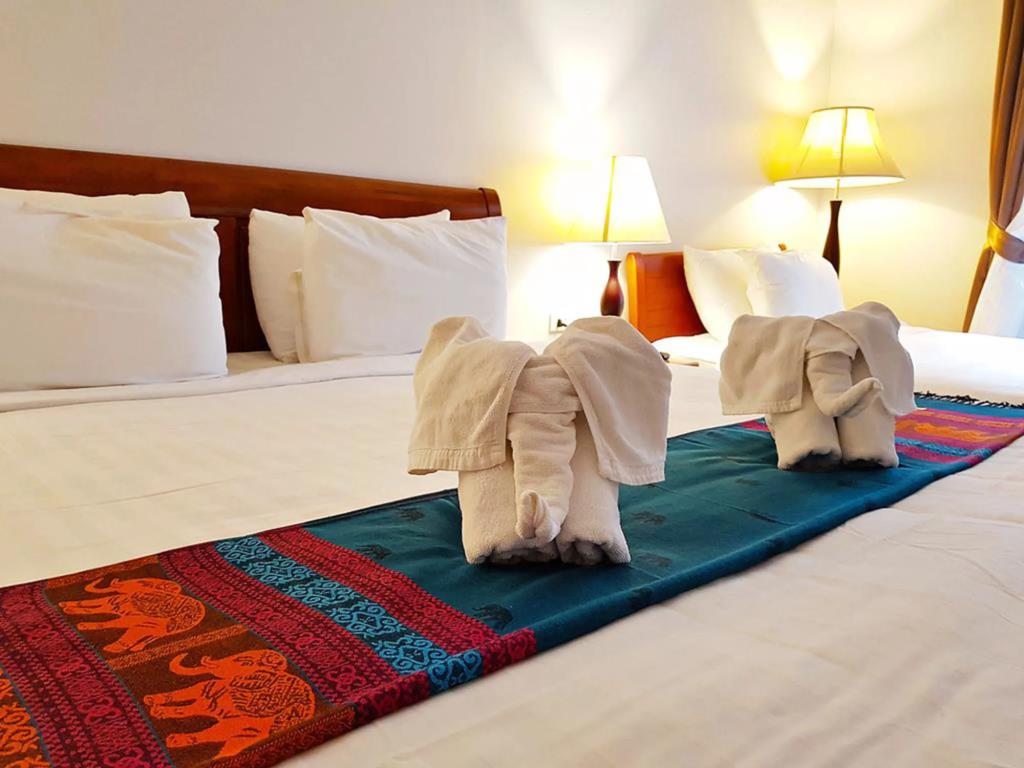 Dinso Mon Hotel 3*