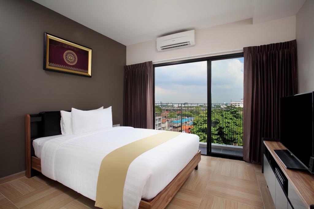 Chiva Bangkok Hotel (SHA Extra Plus) 3*