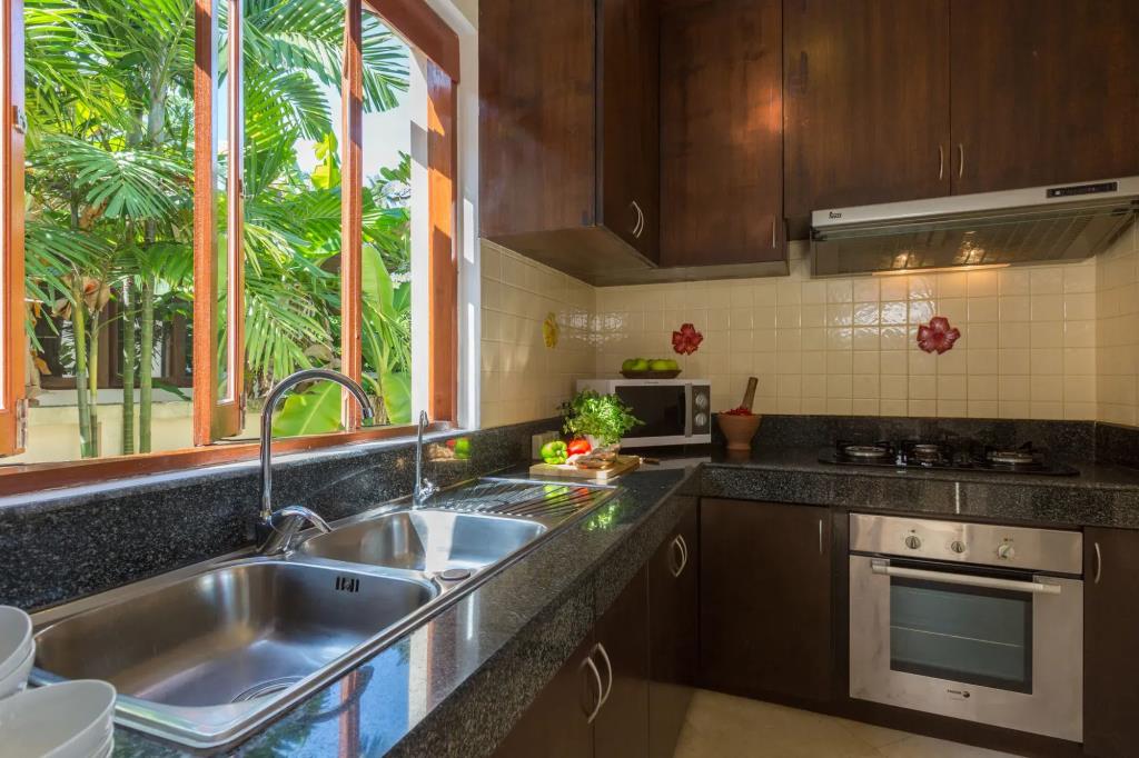 Baan Tawan Chai 0*