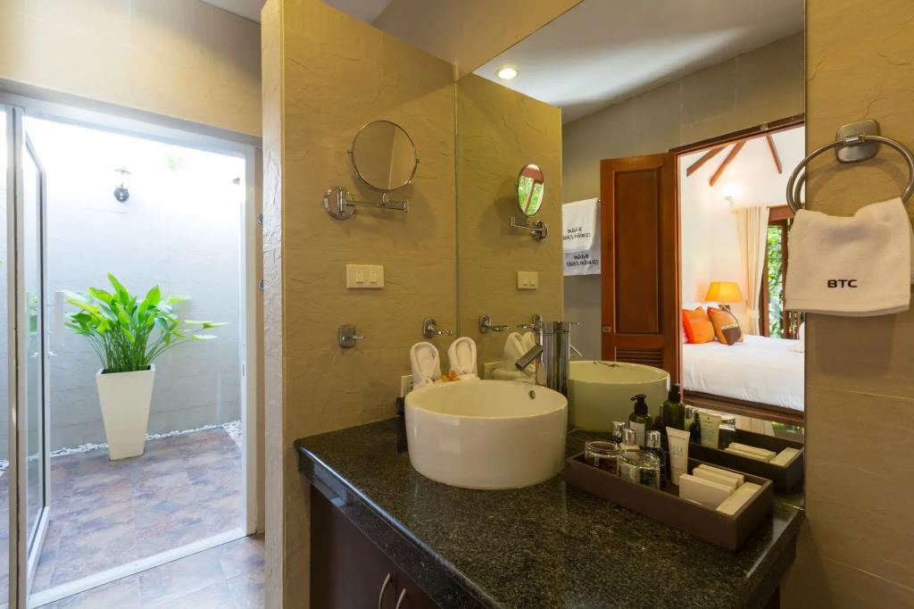 Baan Tawan Chai 0*
