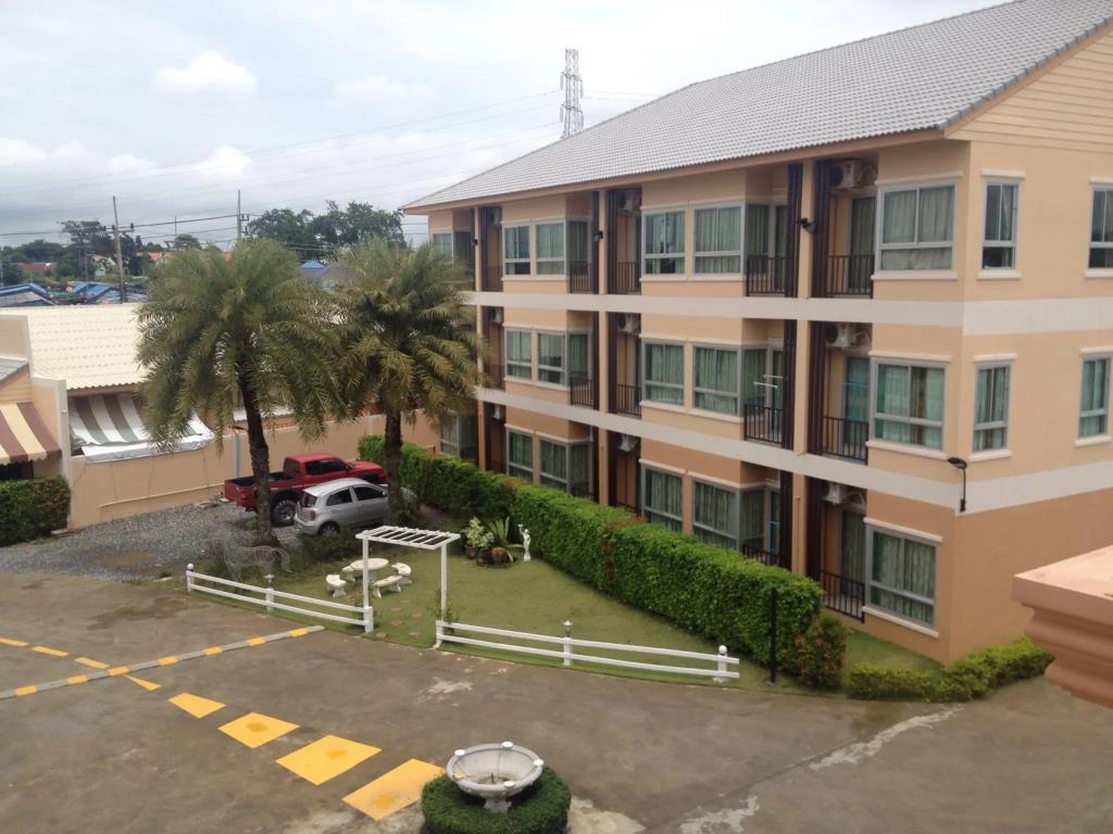 U-Dee Hotel 2*