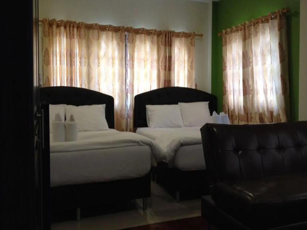 U-Dee Hotel 2*