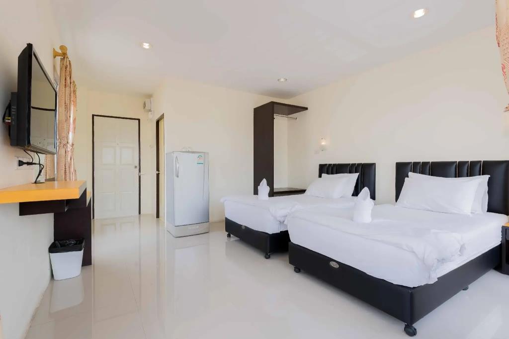 U-Dee Hotel 2*