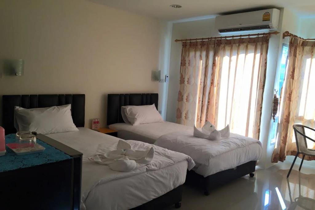 U-Dee Hotel 2*