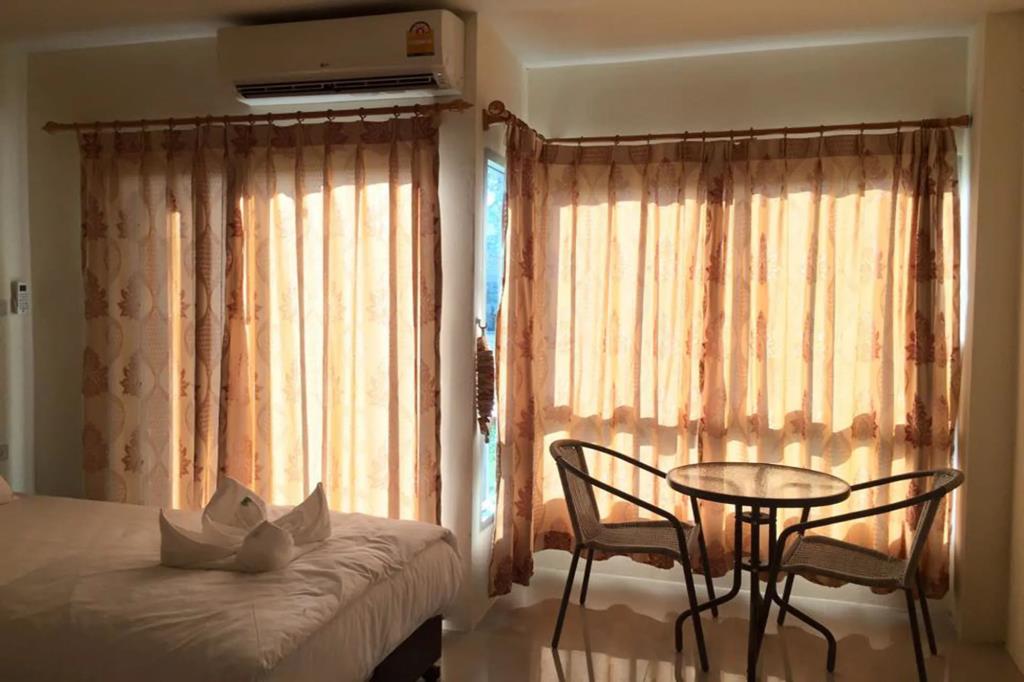 U-Dee Hotel 2*