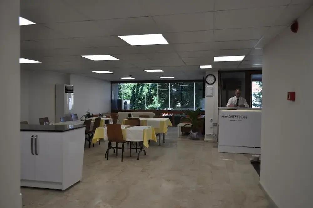 Merkez Otel 0*