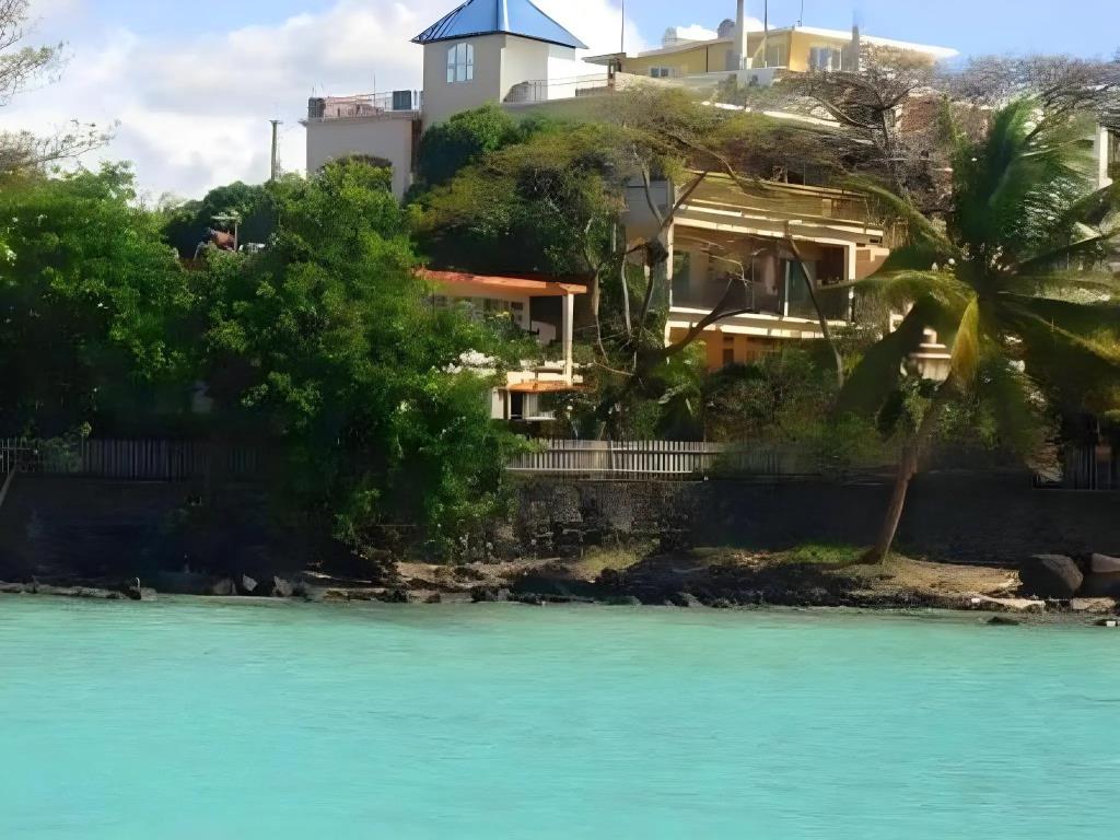 Oceanic Villa 0*