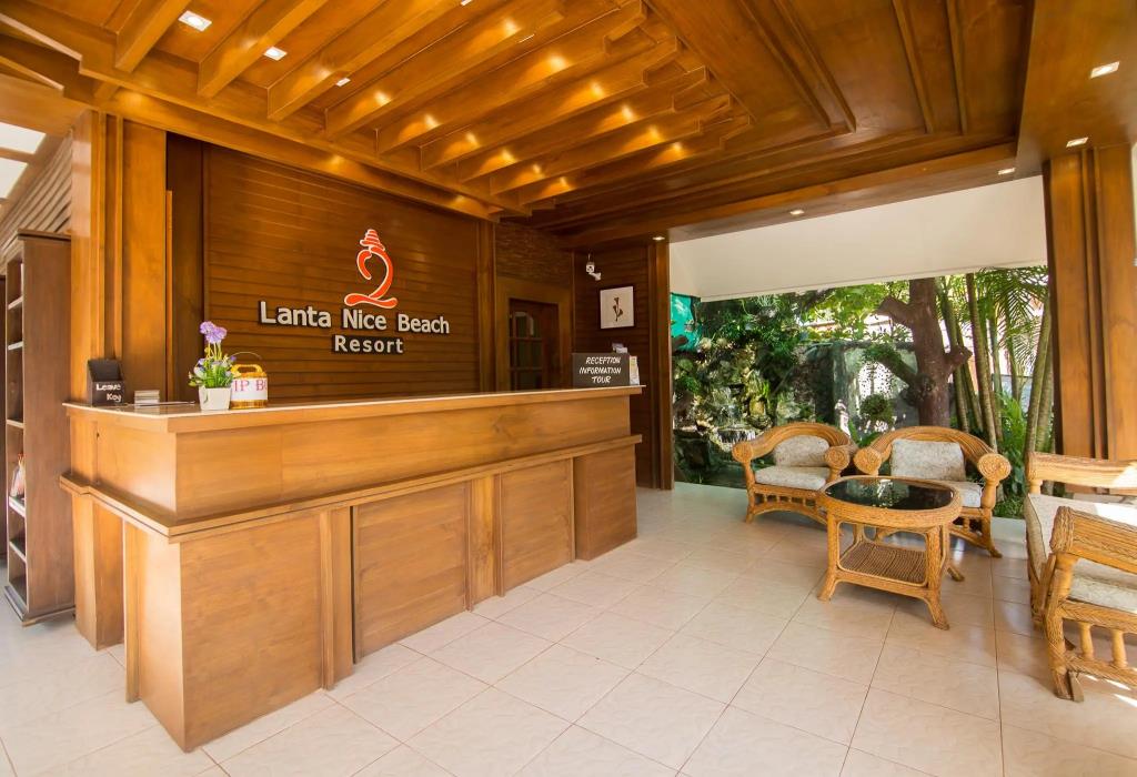 Lanta Nice Beach Resort 3*