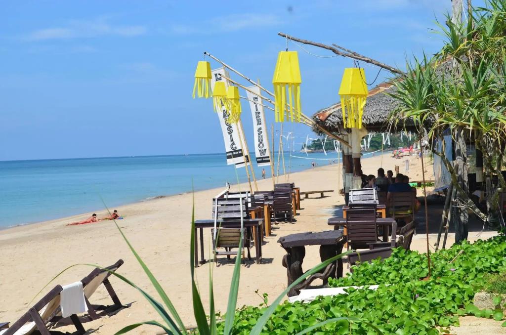 Lanta Nice Beach Resort 3*