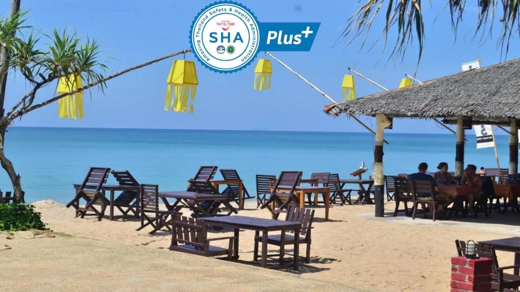 Lanta Nice Beach Resort 3*