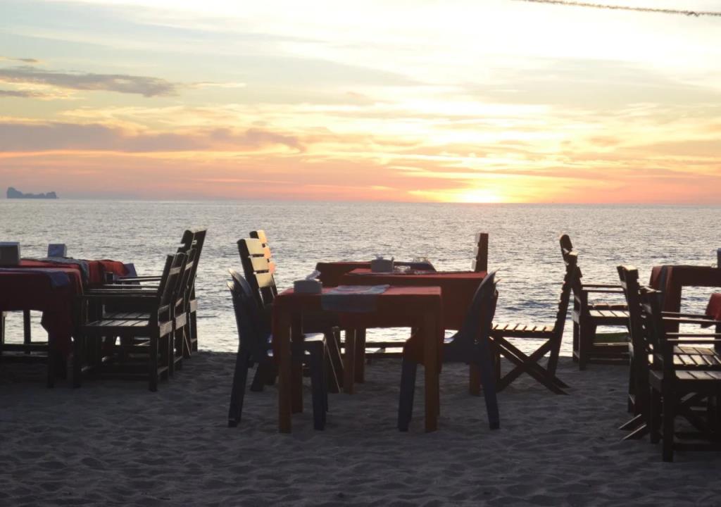 Lanta Nice Beach Resort 3*