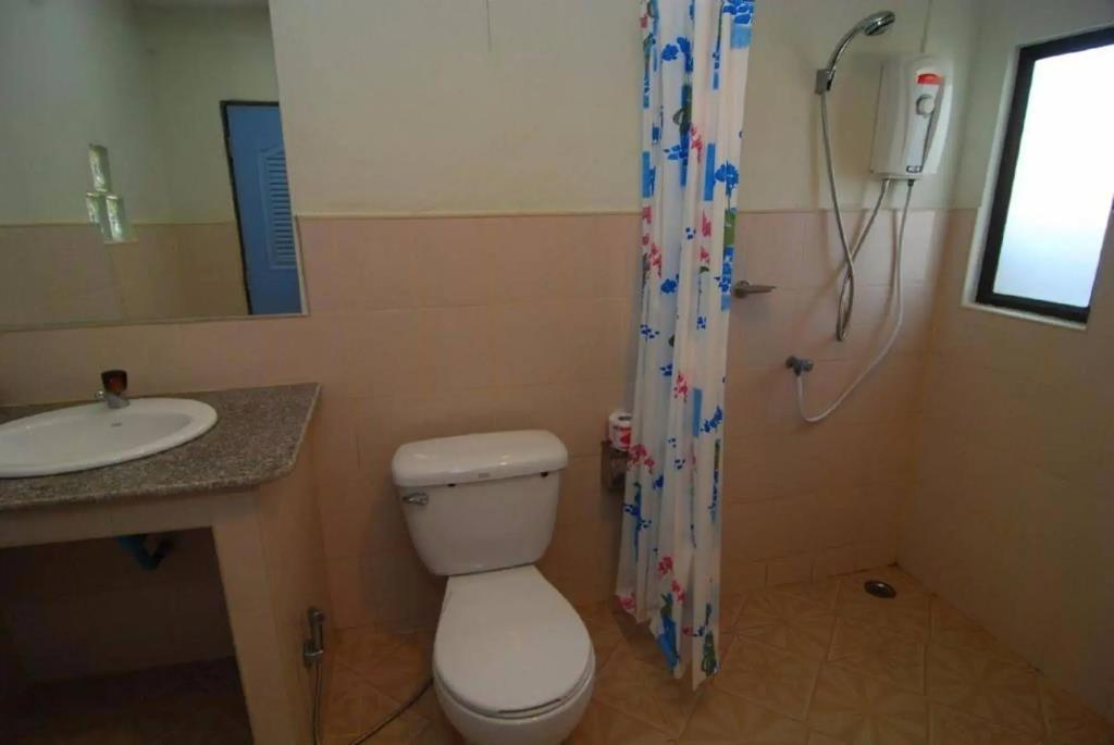 Lanta Nice Beach Resort 3*