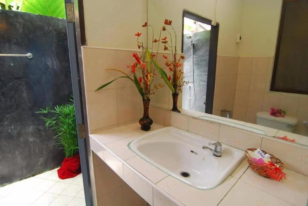 Lanta Nice Beach Resort 3*