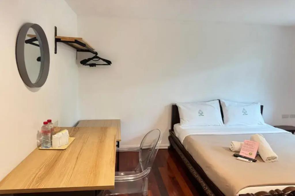 Collection O Khu Mueang near Tha Phae Gate (formerly Lai Thai Guesthouse) 3*