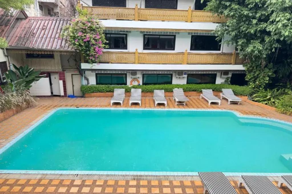 Collection O Khu Mueang near Tha Phae Gate (formerly Lai Thai Guesthouse) 3*