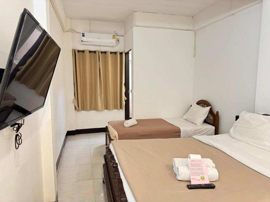 Collection O Khu Mueang near Tha Phae Gate (formerly Lai Thai Guesthouse) 3*