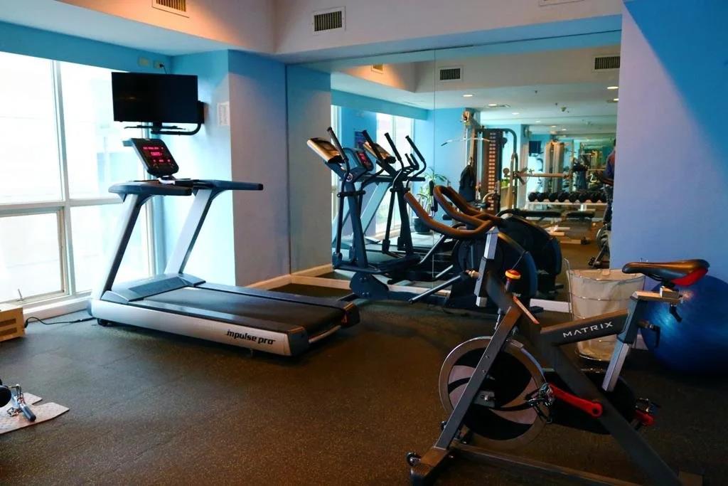 Oxford Suites Makati 3*