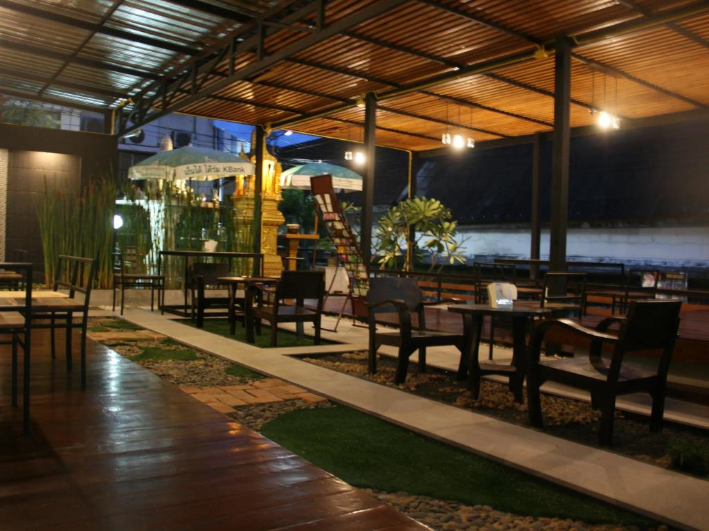 Tapae Place Hotel Chiangmai 3*