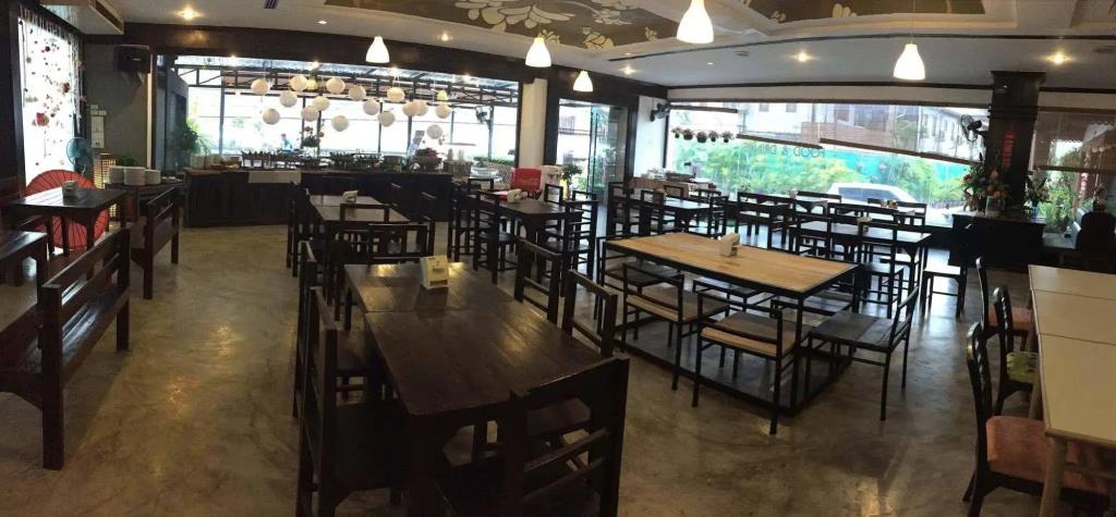 Tapae Place Hotel Chiangmai 3*