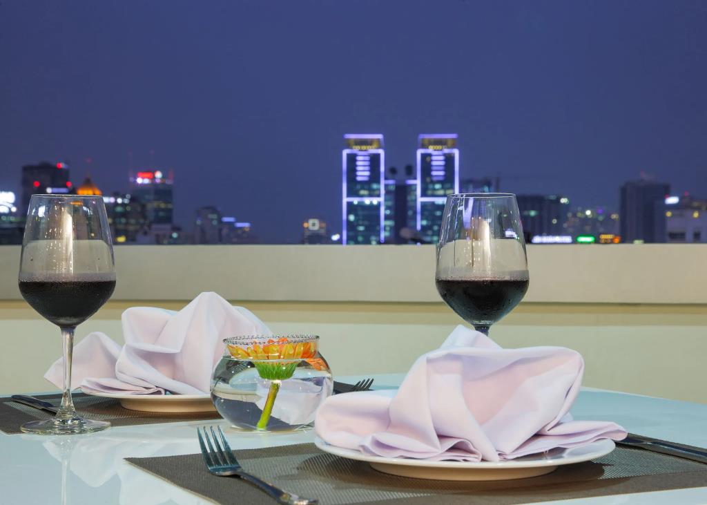 Metro Points Hotel Ho Chi Minh 3*