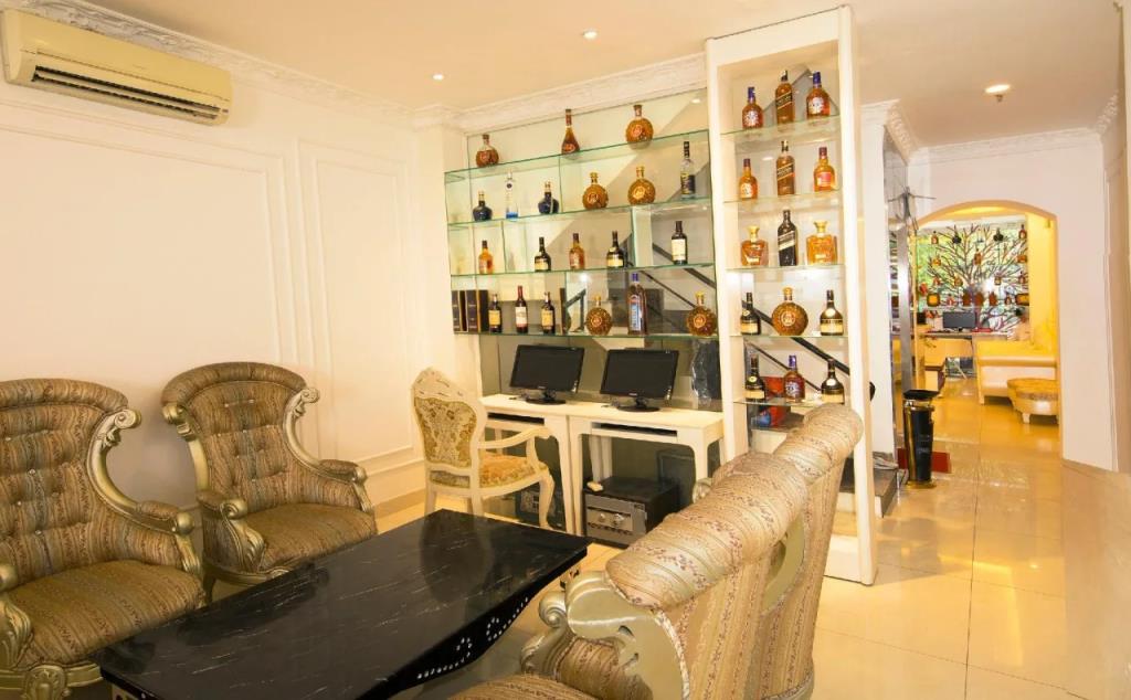 Golden Star Hotel 3*