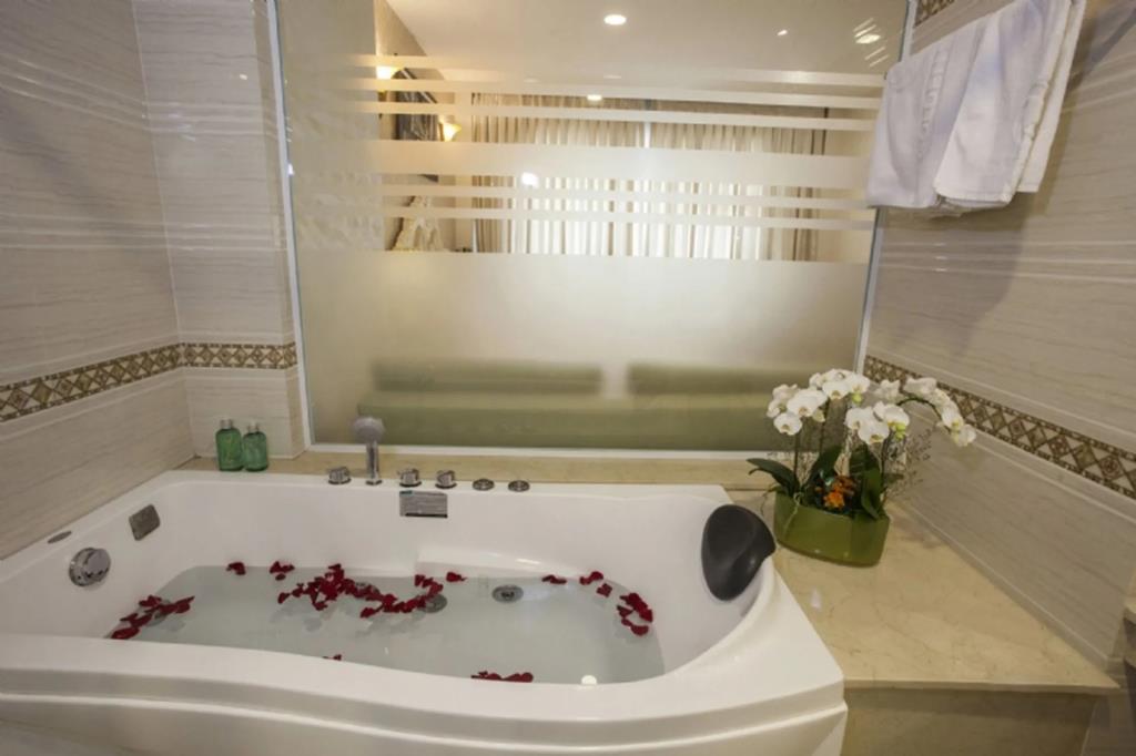 Golden Star Hotel 3*