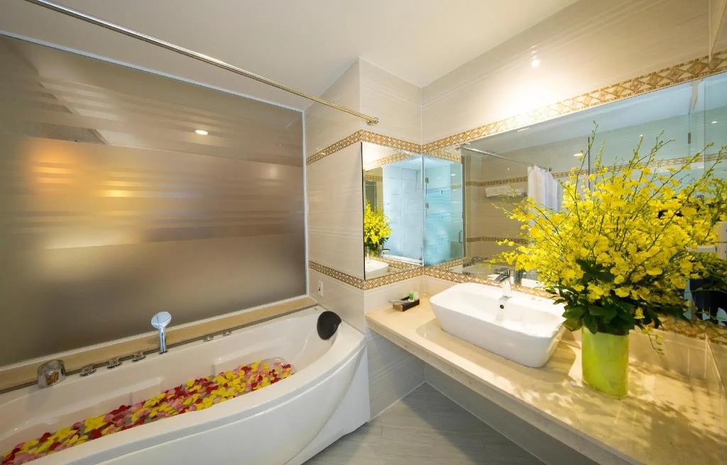 Golden Star Hotel 3*