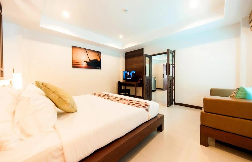 Ratana Hill Patong 3*