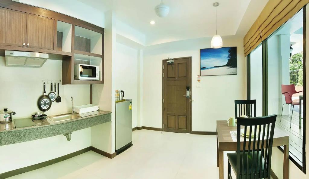 Ratana Hill Patong 3*