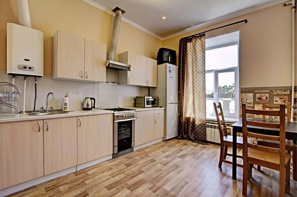 STN Apartments 0*