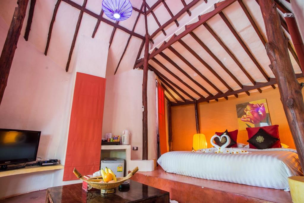 B52 Beach Resort 3*