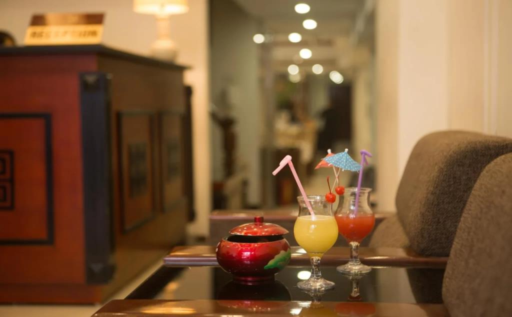 Golden Lotus Legend Hotel 4*